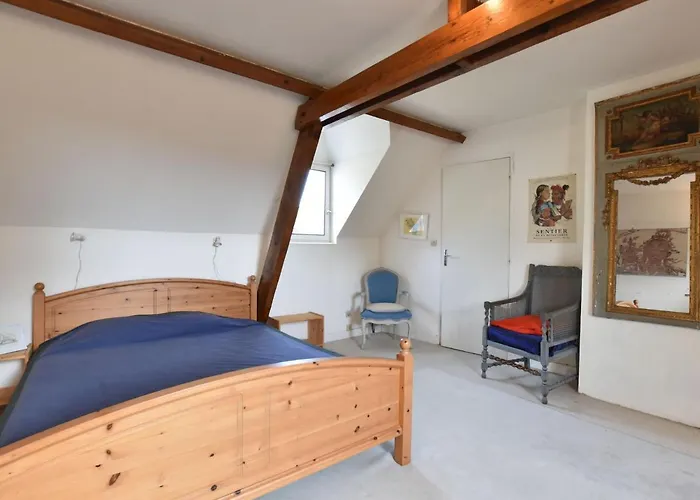 Modern Mansion In With Private Garden * Machemont